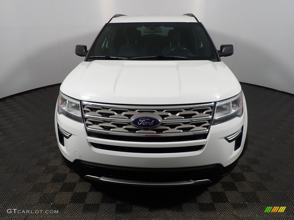 2018 Explorer XLT 4WD - Oxford White / Ebony Black photo #5