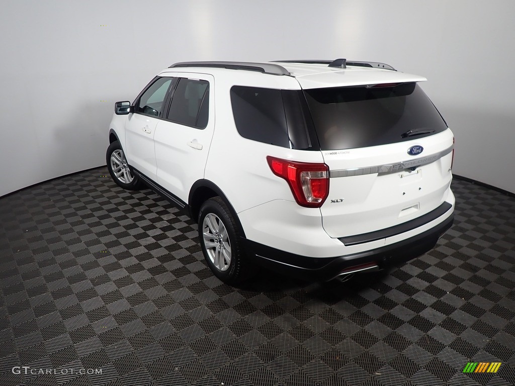 2018 Explorer XLT 4WD - Oxford White / Ebony Black photo #12