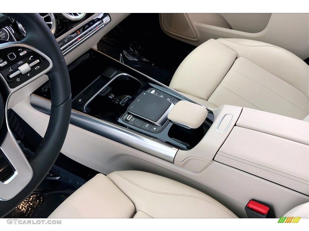 2021 GLA 250 - Denim Blue Metallic / Macchiato Beige photo #17
