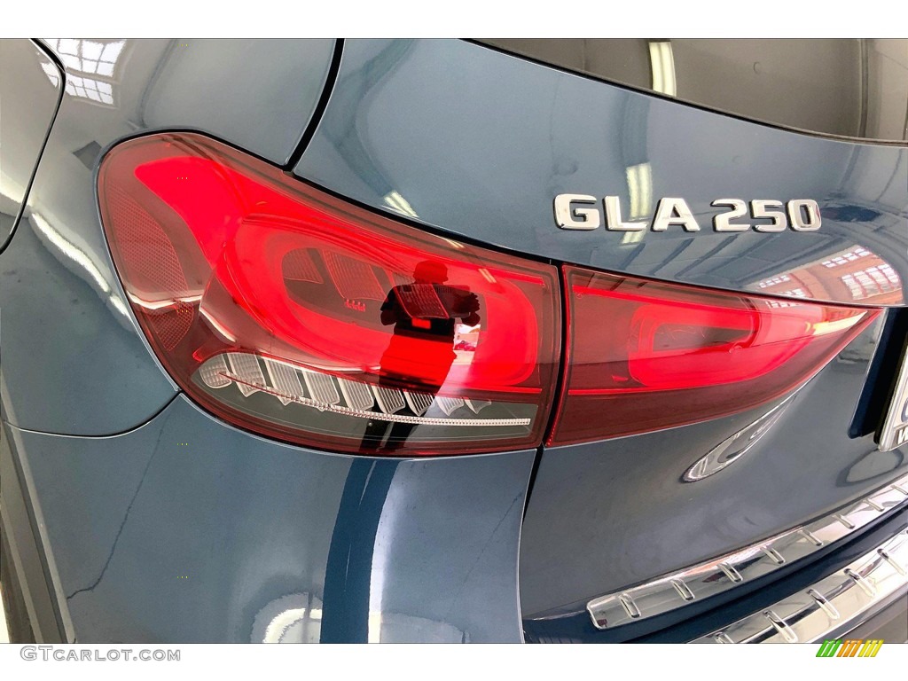 2021 GLA 250 - Denim Blue Metallic / Macchiato Beige photo #29