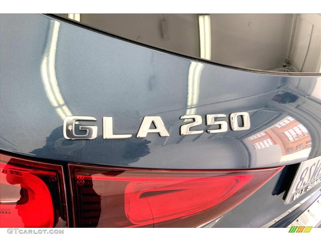 2021 GLA 250 - Denim Blue Metallic / Macchiato Beige photo #31
