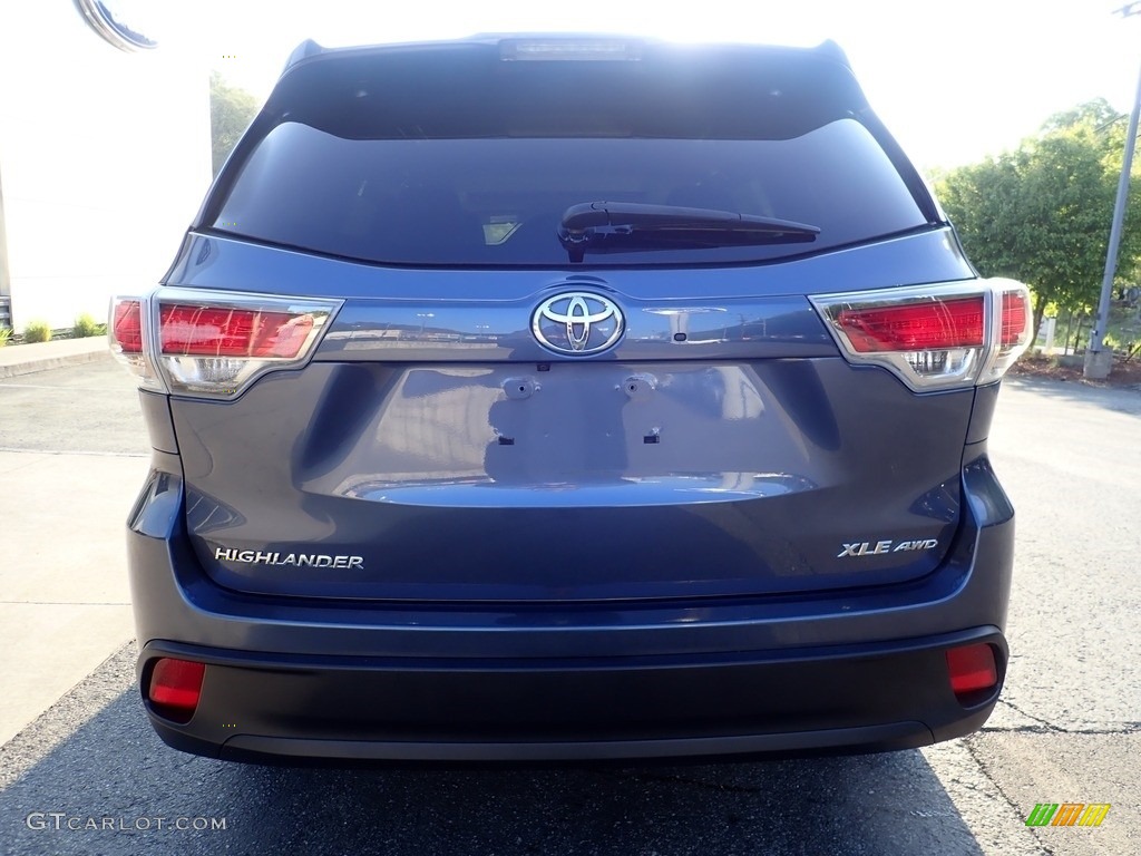 2016 Highlander XLE - Nautical Blue Metallic / Ash photo #3