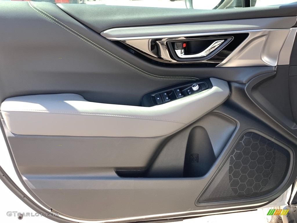 2022 Outback Onyx Edition XT - Crystal White Pearl / Gray StarTex photo #12
