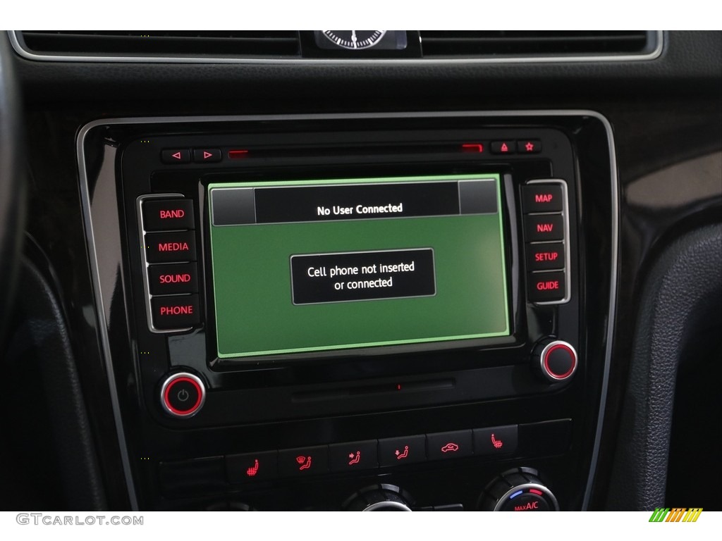2015 Volkswagen Passat SEL Premium Sedan Controls Photo #144229974
