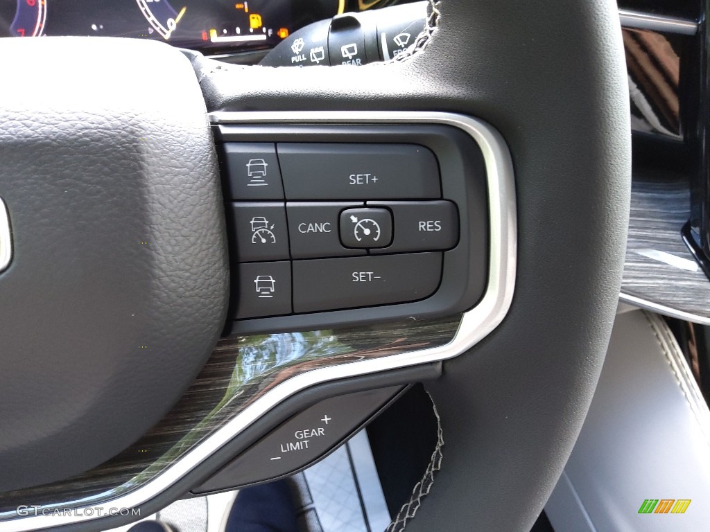 2022 Jeep Wagoneer Series III 4x4 Sea Salt/Black Steering Wheel Photo #144230069