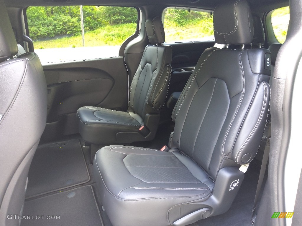 2022 Chrysler Pacifica Touring L AWD Rear Seat Photo #144230874