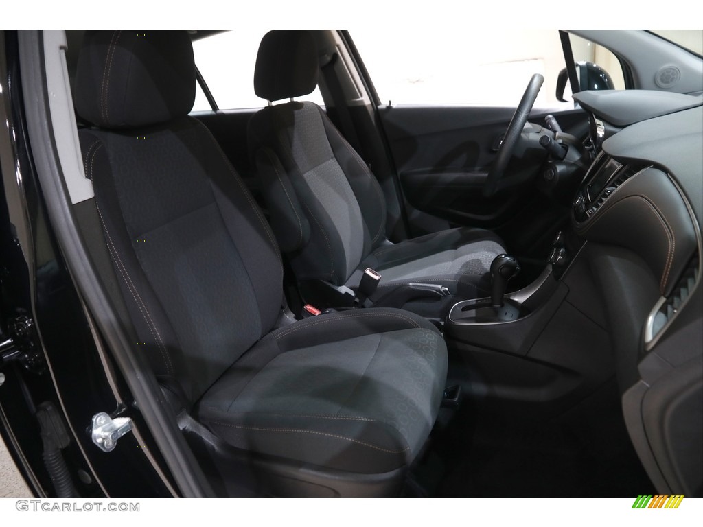 2020 Trax LS - Mosaic Black Metallic / Jet Black photo #14