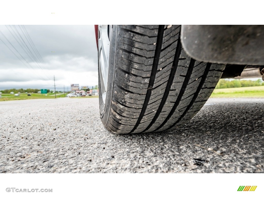 2019 Legacy 2.5i - Crimson Red / Slate Black photo #12