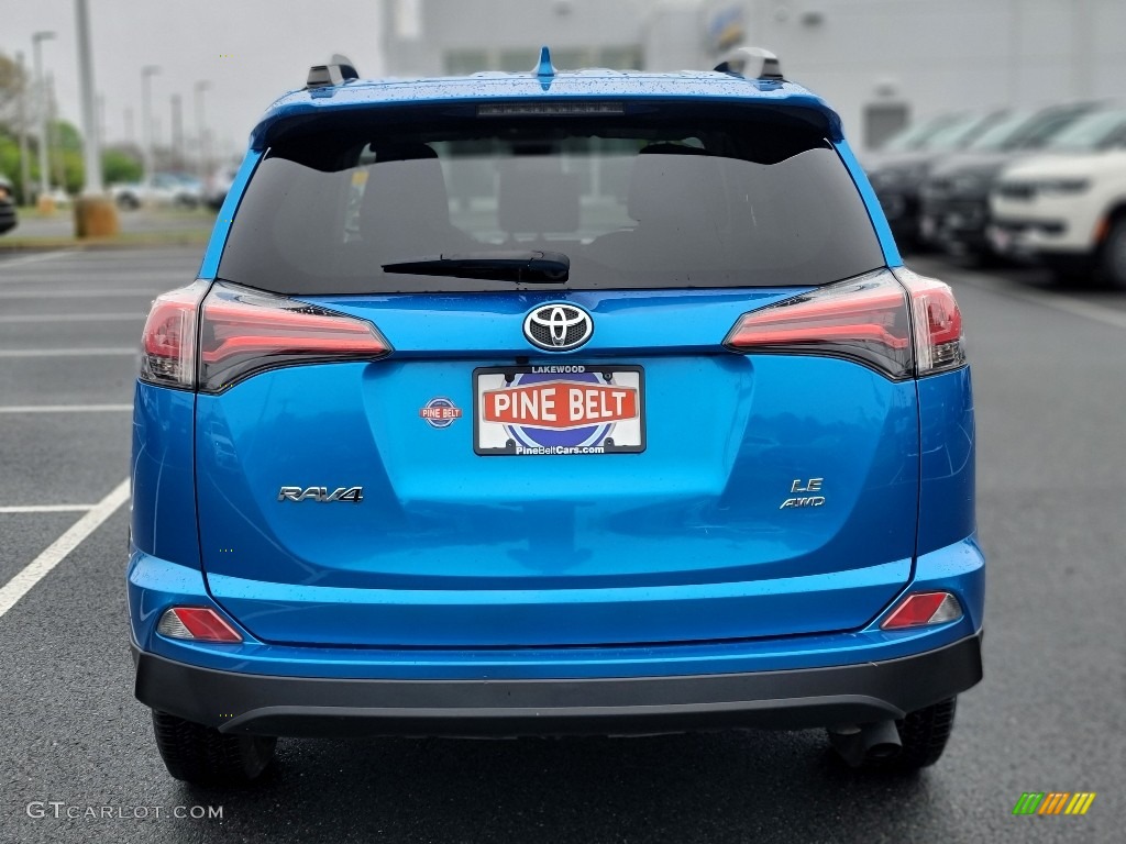 2018 RAV4 LE - Electric Storm Blue / Black photo #17