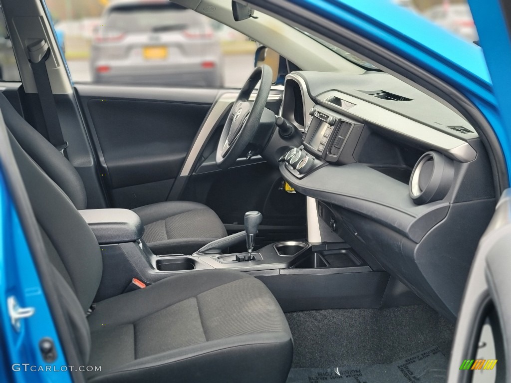 2018 RAV4 LE - Electric Storm Blue / Black photo #23