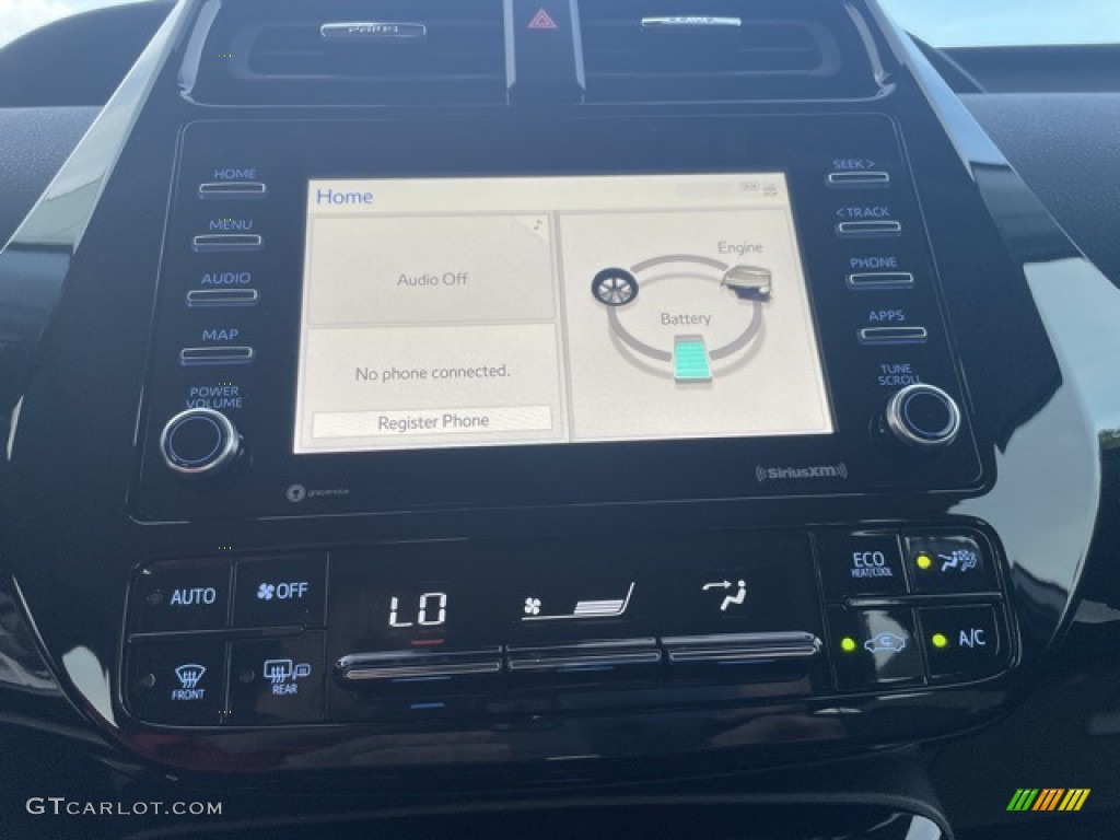 2022 Toyota Prius XLE AWD-e Controls Photos