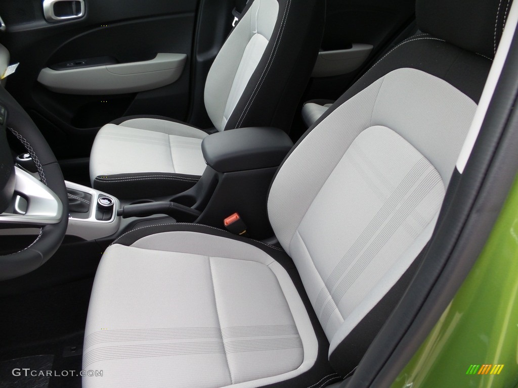 2022 Hyundai Venue SEL Front Seat Photo #144240012