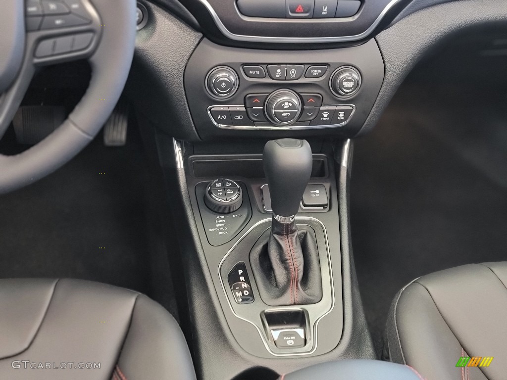 2022 Jeep Cherokee Trailhawk 4x4 9 Speed Automatic Transmission Photo #144242241