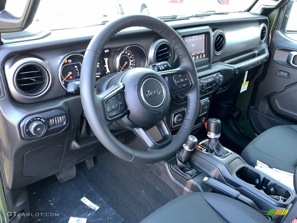 2022 Jeep Wrangler Willys 4x4 Dashboard Photos