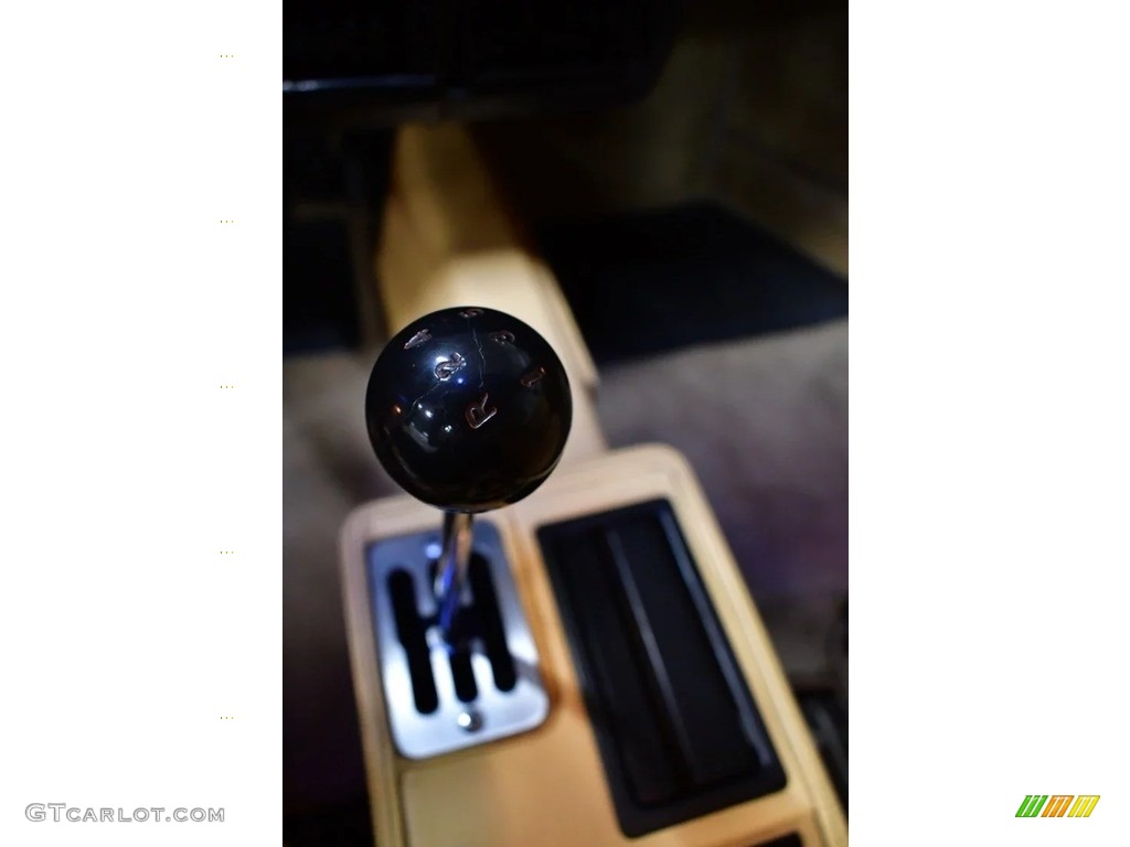 1986 Ferrari 328 GTS 5 Speed Manual Transmission Photo #144249528