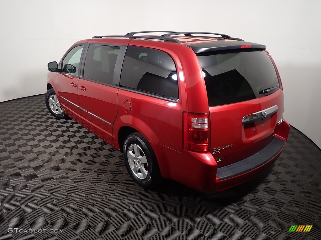 2010 Grand Caravan SXT - Deep Cherry Red Crystal Pearl / Dark Slate Gray/Light Shale photo #9