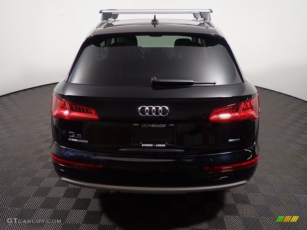 2019 Q5 Premium Plus quattro - Moonlight Blue Metallic / Atlas Beige photo #16