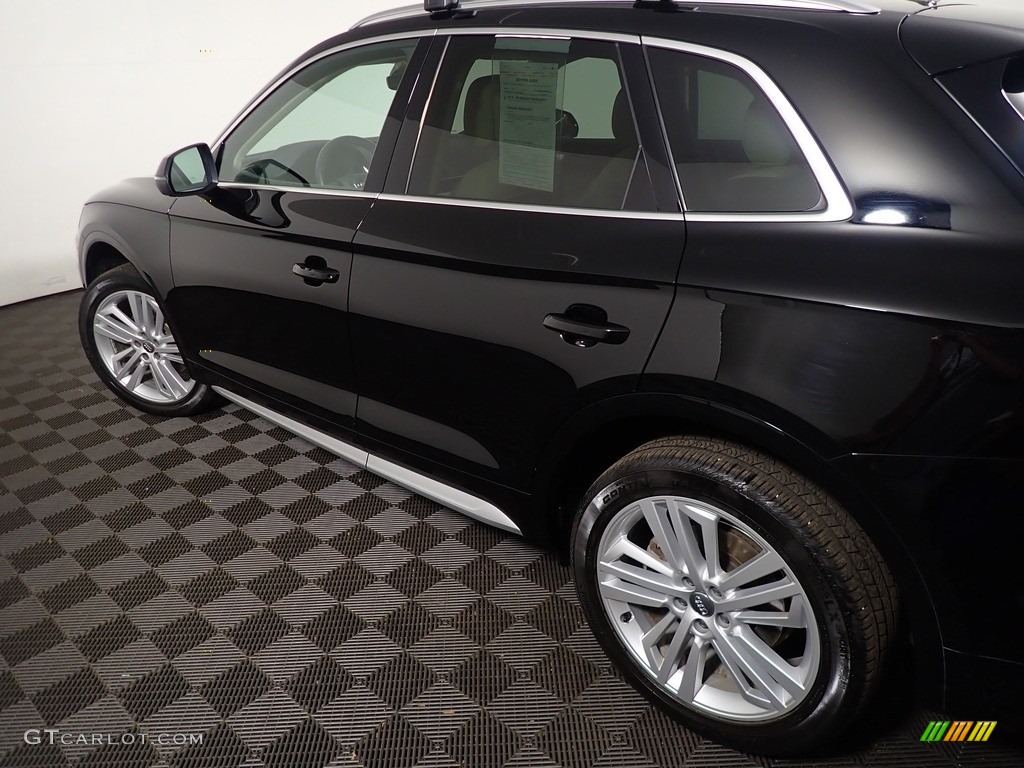 2019 Q5 Premium Plus quattro - Moonlight Blue Metallic / Atlas Beige photo #22