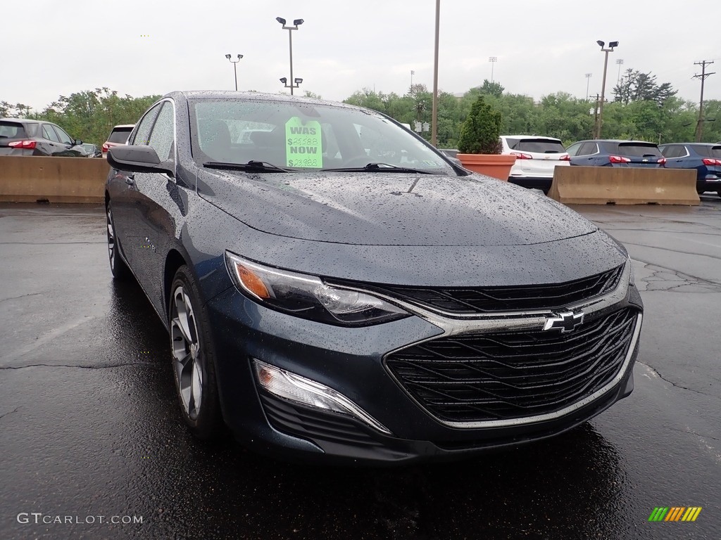 2019 Malibu RS - Shadow Gray Metallic / Jet Black photo #12