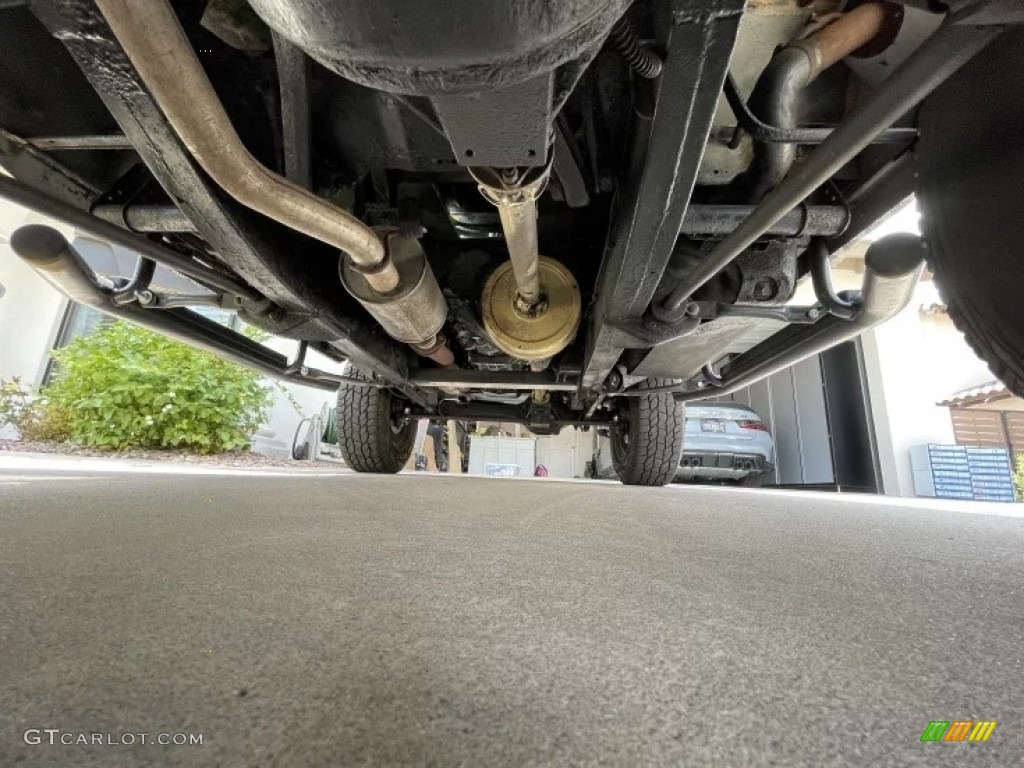 1995 Land Rover Defender 90 Hardtop Undercarriage Photos