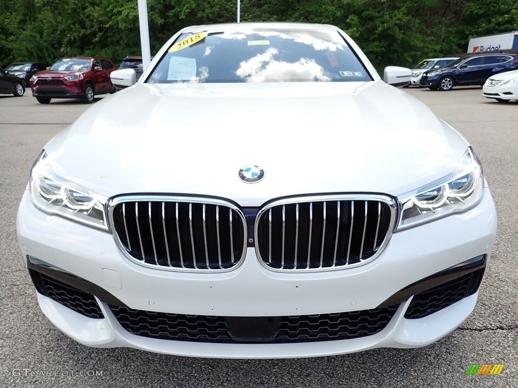 2018 7 Series 750i xDrive Sedan - Mineral White Metallic / Black photo #9