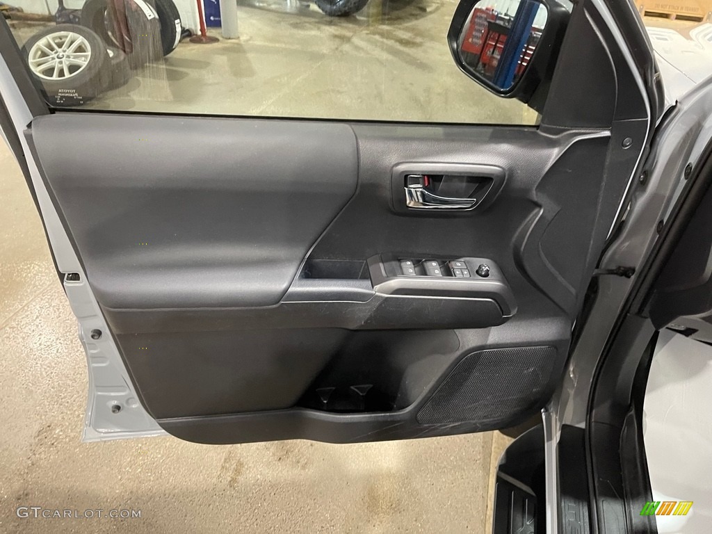 2021 Toyota Tacoma TRD Off Road Double Cab 4x4 Door Panel Photos