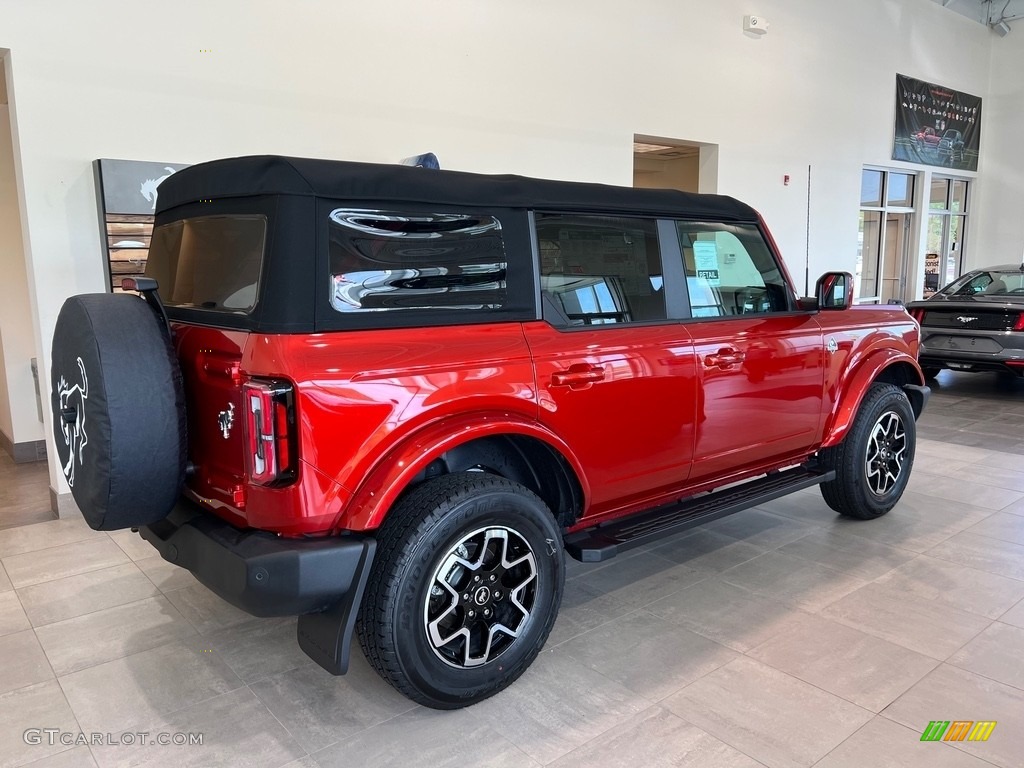 Hot Pepper Red Metallic 2022 Ford Bronco Outer Banks 4x4 4Door