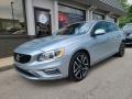 Electric Silver Metallic - V60 T5 Dynamic Photo No. 2