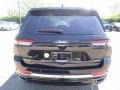 Diamond Black Crystal Pearl - Grand Cherokee Overland 4x4 Photo No. 4