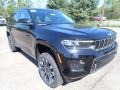 Diamond Black Crystal Pearl - Grand Cherokee Overland 4x4 Photo No. 7