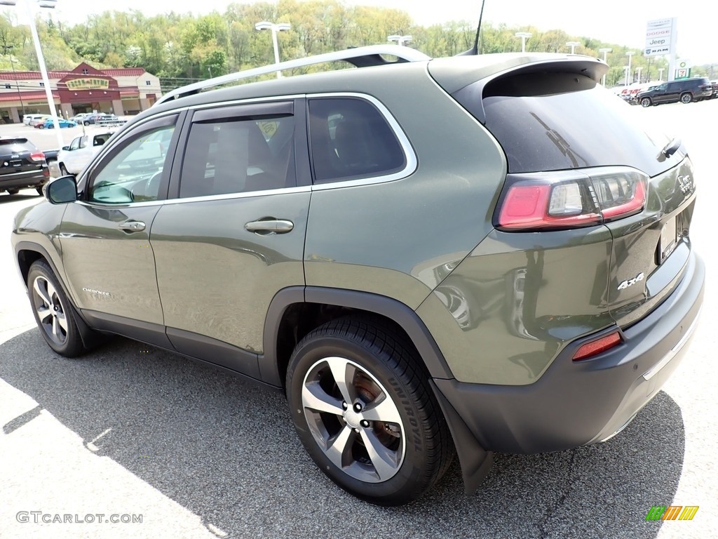 2019 Cherokee Limited 4x4 - Olive Green Pearl / Black/Ski Grey photo #3