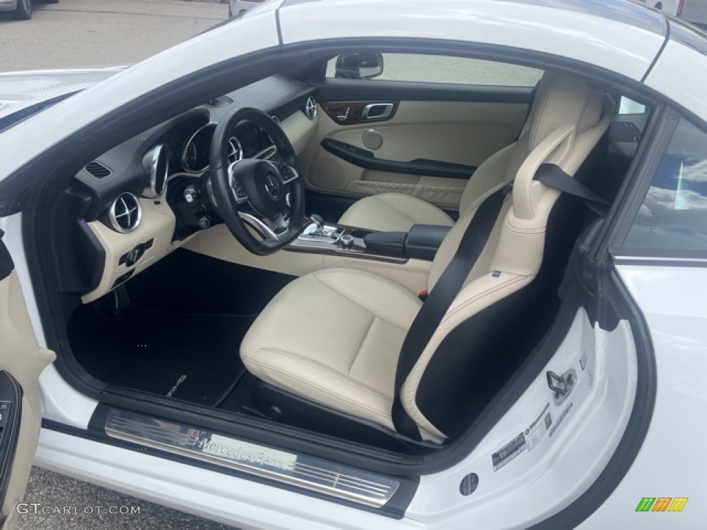 Sahara Beige Interior 2019 Mercedes-Benz SLC 300 Roadster Photo #144258484