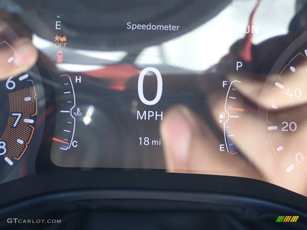 2022 Compass Latitude 4x4 - Diamond Black Crystal Pearl / Black photo #18