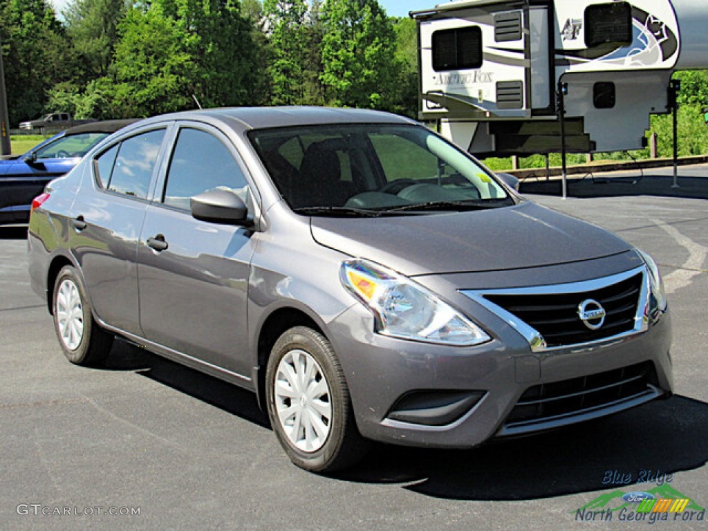 2018 Versa S - Gun Metal Metallic / Charcoal photo #7