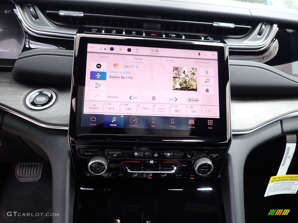 2022 Grand Cherokee Overland 4x4 - Bright White / Global Black photo #16