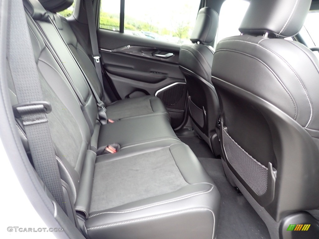 2022 Jeep Grand Cherokee Altitude 4x4 Rear Seat Photo #144260881