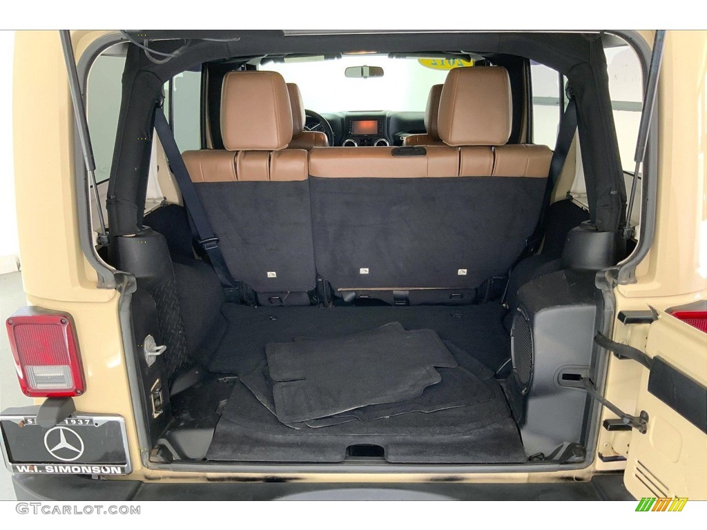 2012 Wrangler Unlimited Rubicon 4x4 - Sahara Tan / Black/Dark Saddle photo #24