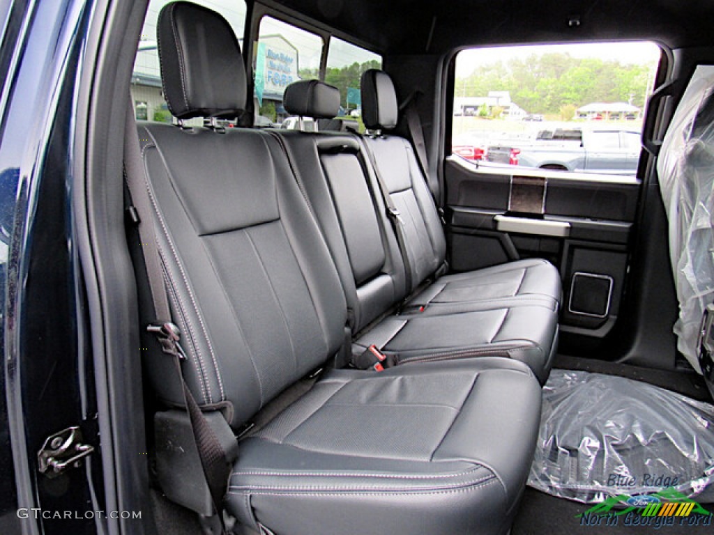 2022 F350 Super Duty Lariat Crew Cab 4x4 - Antimatter Blue / Black Onyx photo #13