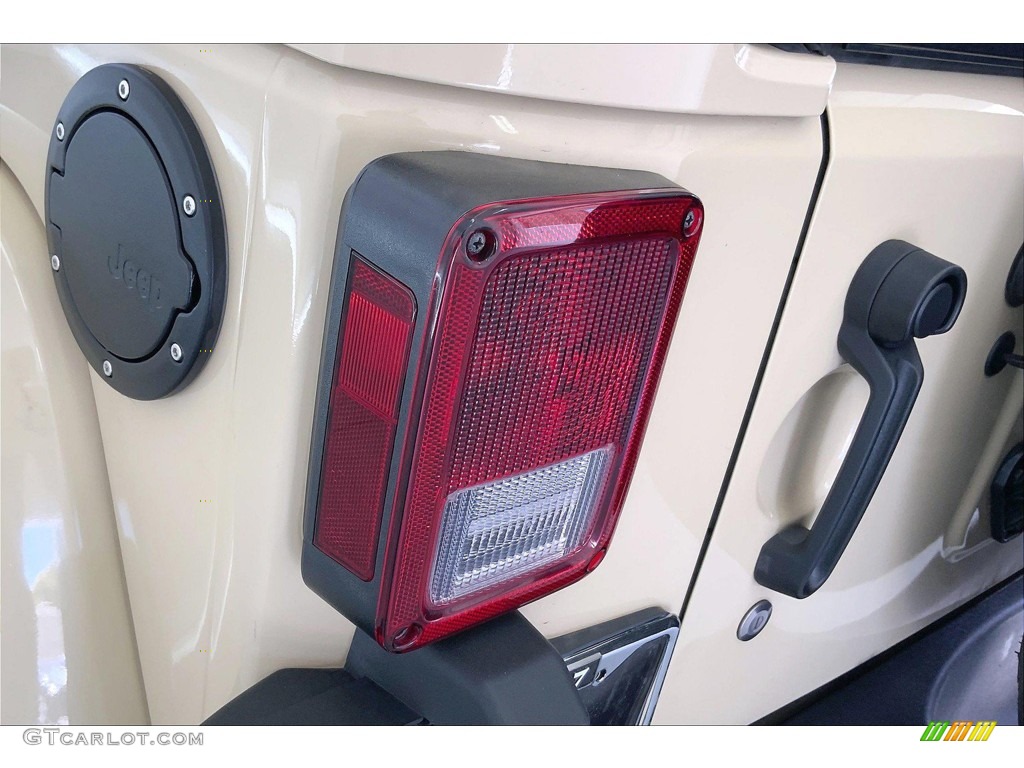 2012 Wrangler Unlimited Rubicon 4x4 - Sahara Tan / Black/Dark Saddle photo #28