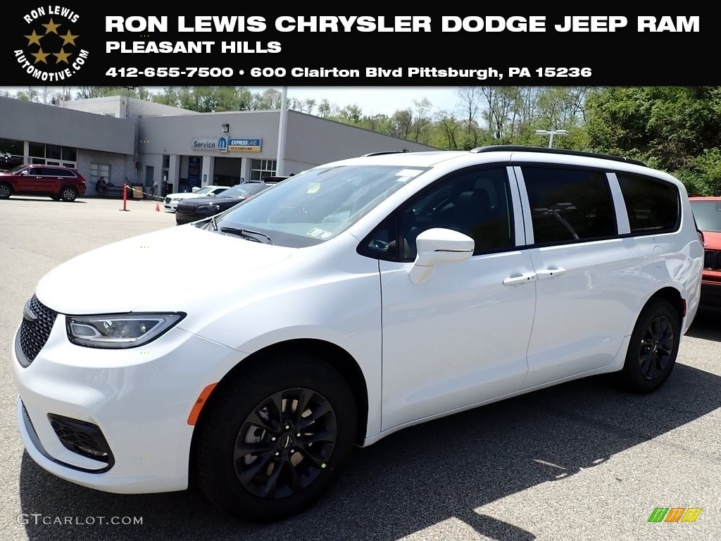 Bright White Chrysler Pacifica
