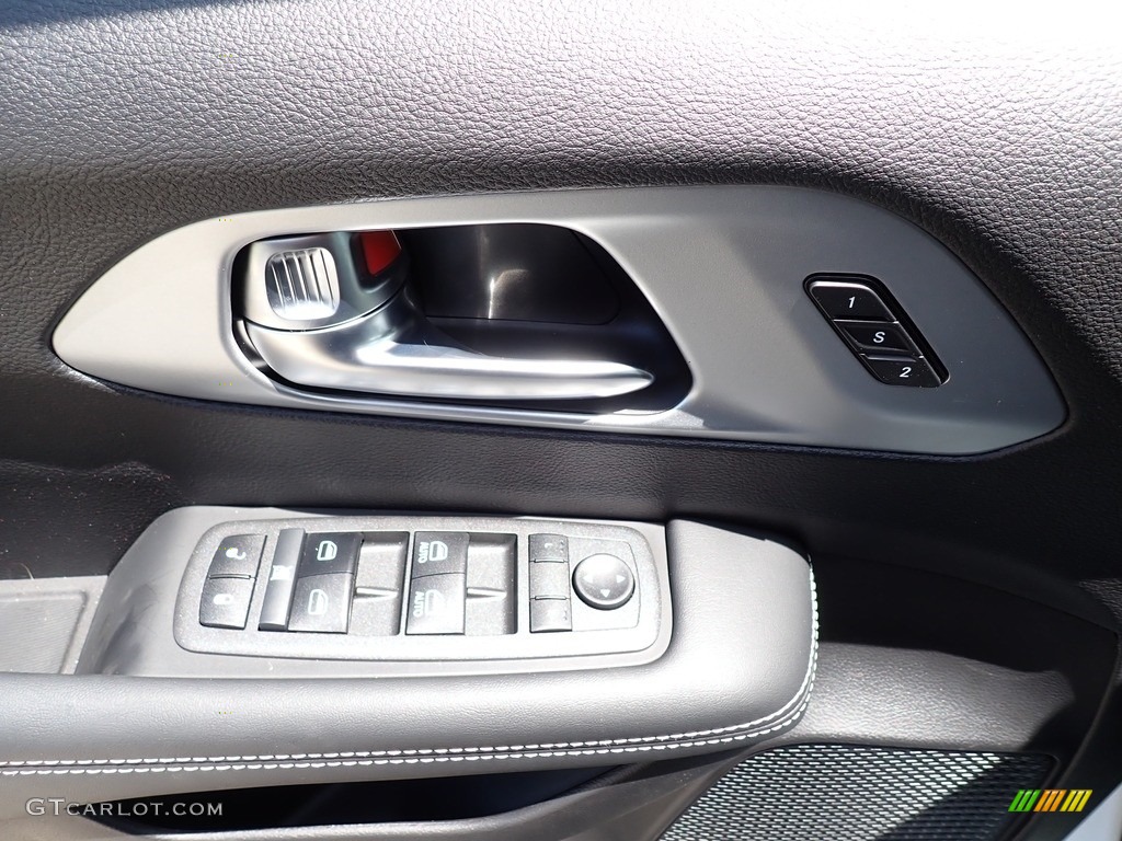 2022 Pacifica Touring L AWD - Bright White / Black photo #15