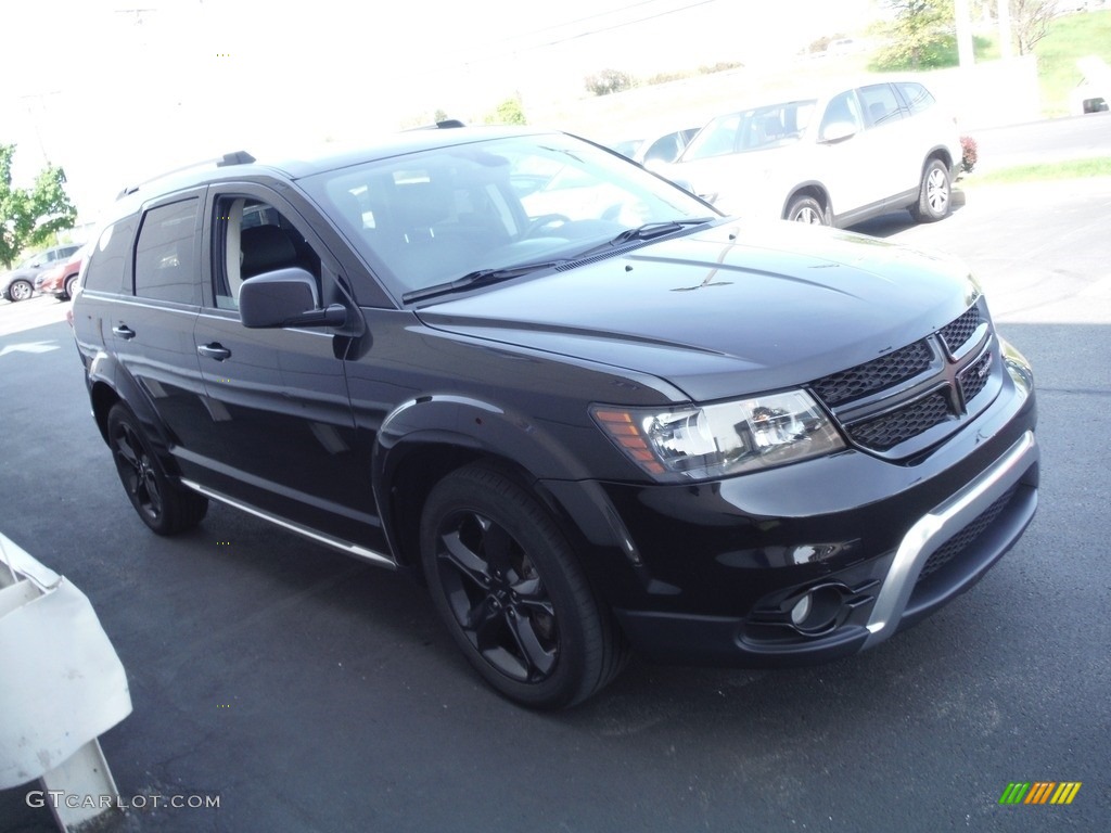 2018 Journey Crossroad AWD - Pitch Black / Black photo #7