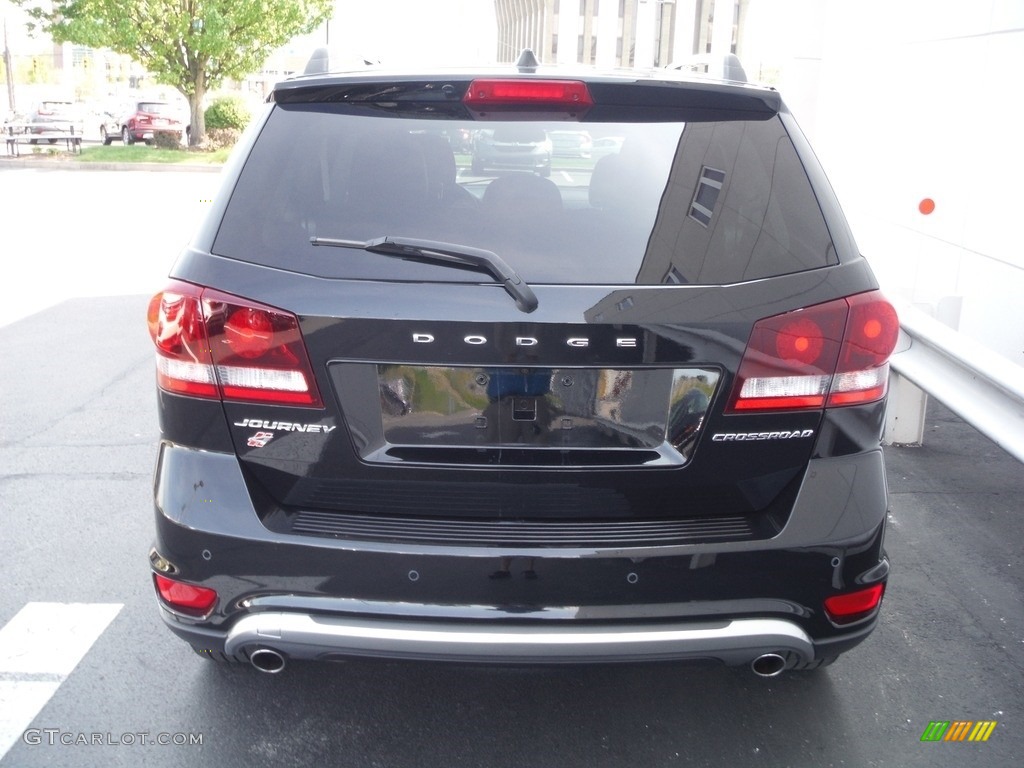 2018 Journey Crossroad AWD - Pitch Black / Black photo #9
