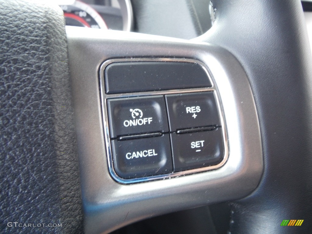 2018 Journey Crossroad AWD - Pitch Black / Black photo #26