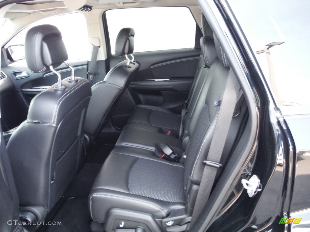 2018 Journey Crossroad AWD - Pitch Black / Black photo #28