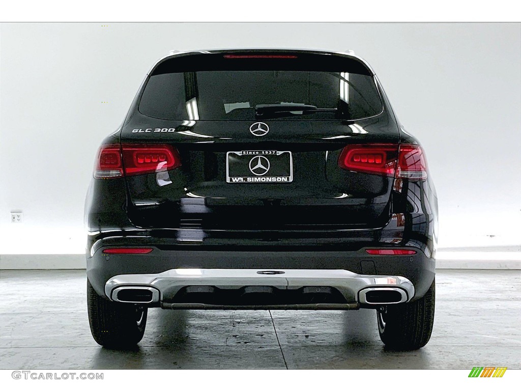 2022 GLC 300 - Black / Black photo #3