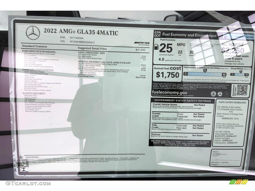 2022 GLA AMG 35 4Matic - Digital White Metallic / Black photo #13