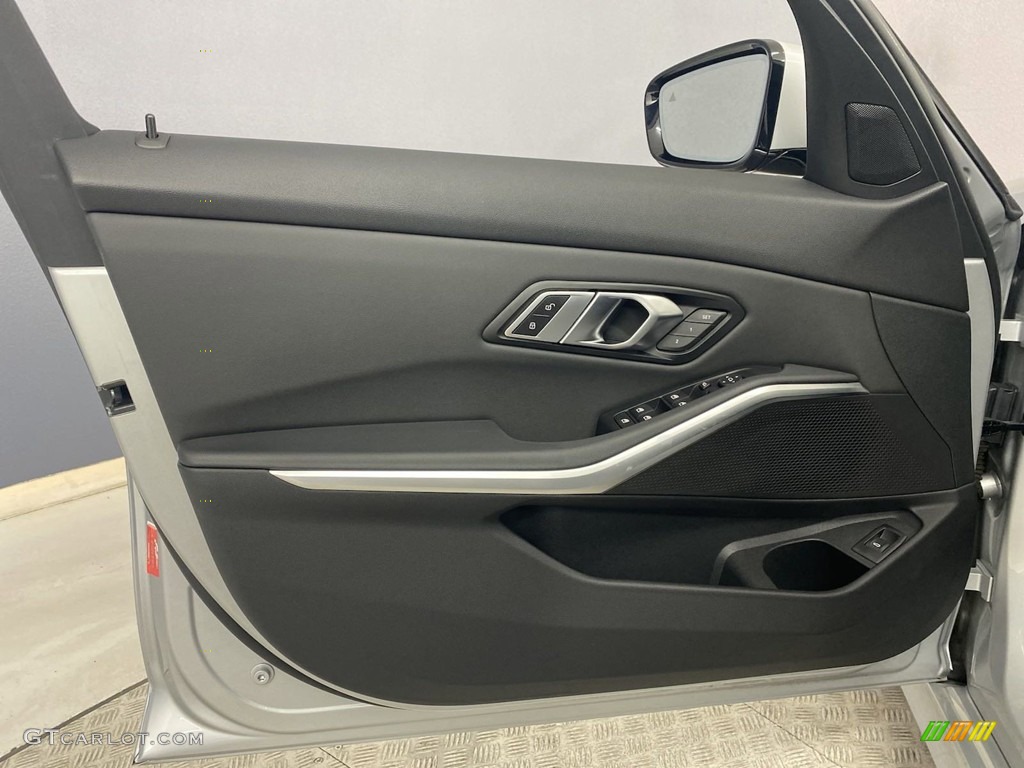 2019 3 Series 330i Sedan - Glacier Silver Metallic / Black photo #12