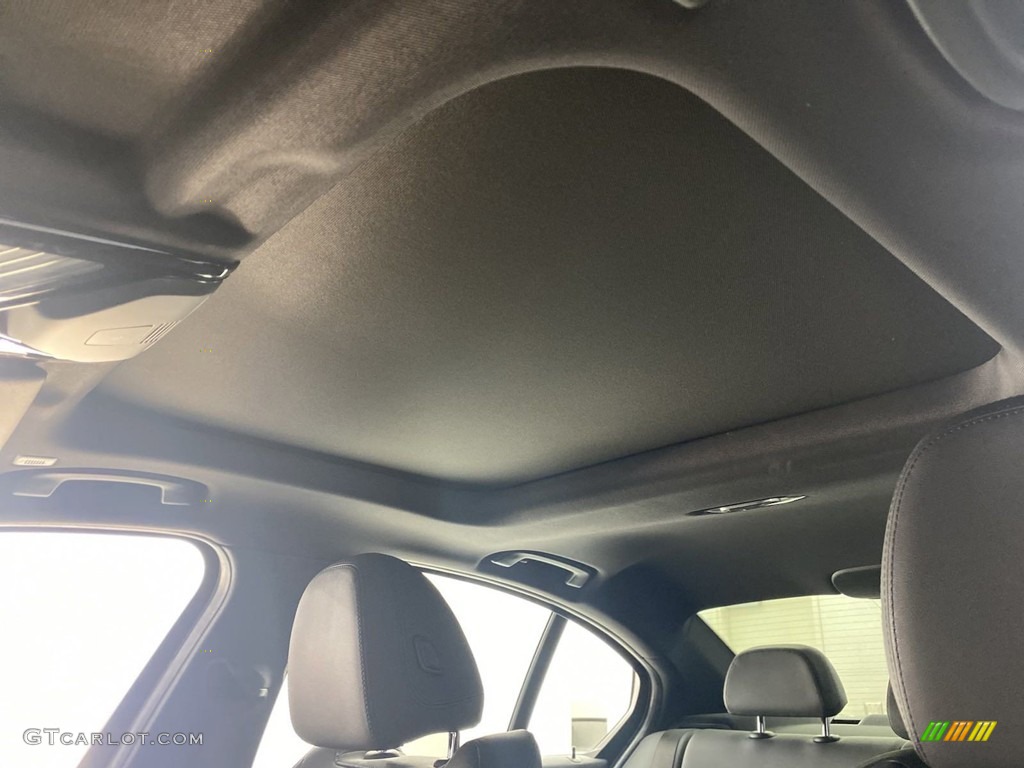 2019 3 Series 330i Sedan - Glacier Silver Metallic / Black photo #30