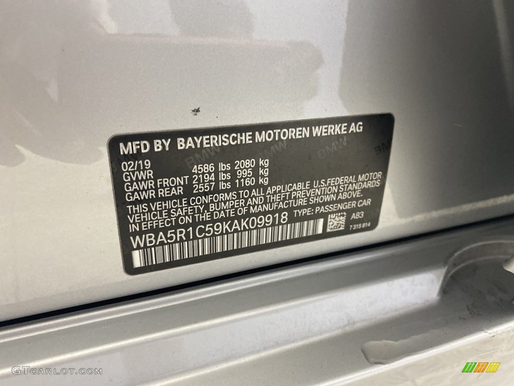 2019 3 Series 330i Sedan - Glacier Silver Metallic / Black photo #37